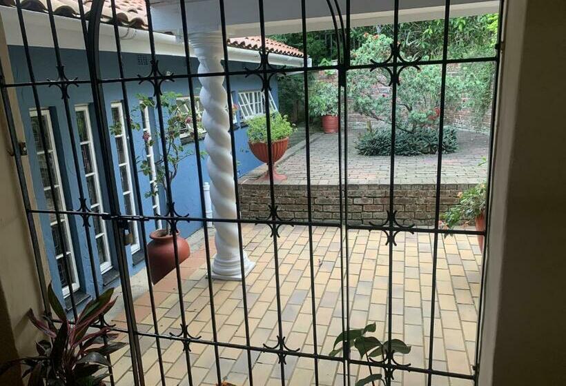 标准间, Maisha@toti