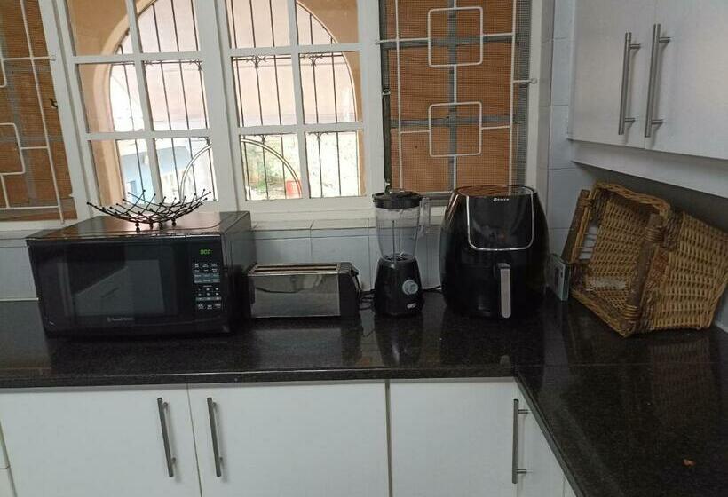 豪华房间, Maisha@toti