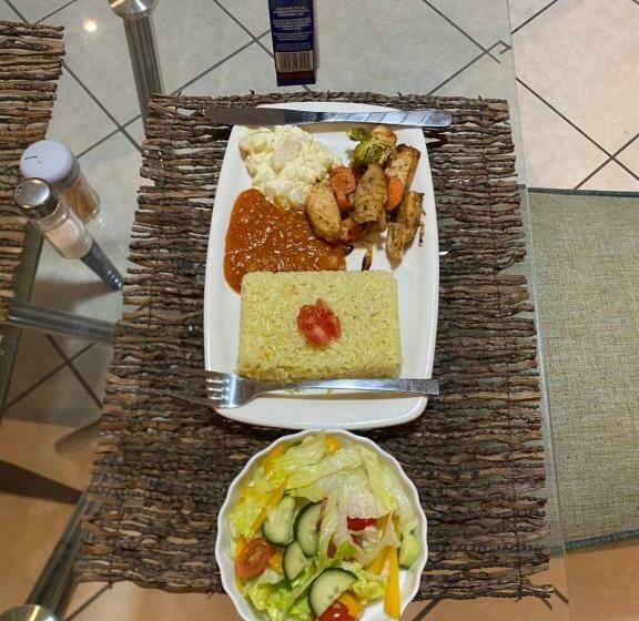バルコニー付きスタンダードルーム, Sunny Stay Guesthouse Rooms And Breakfast Option
