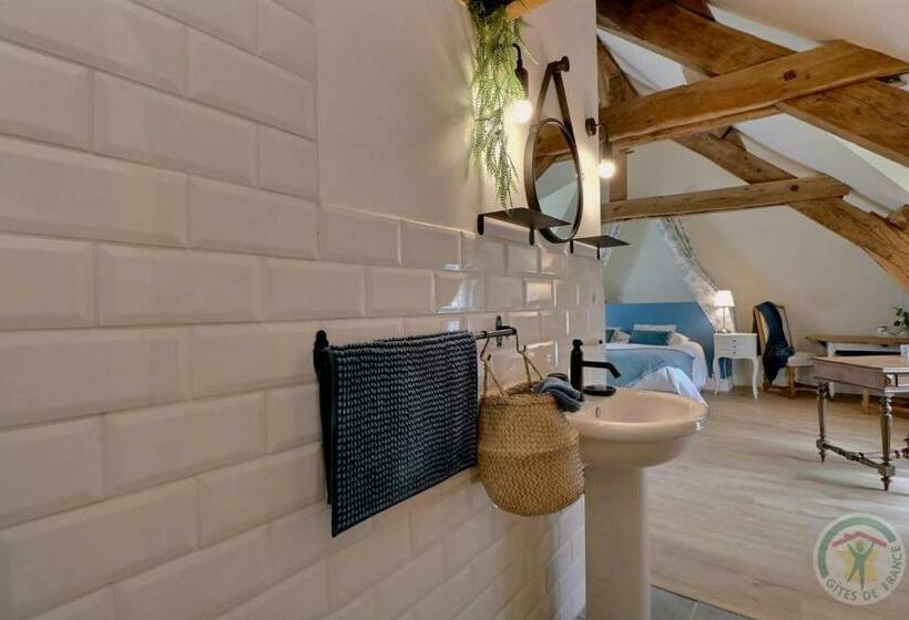 디럭스 룸, La Bremande