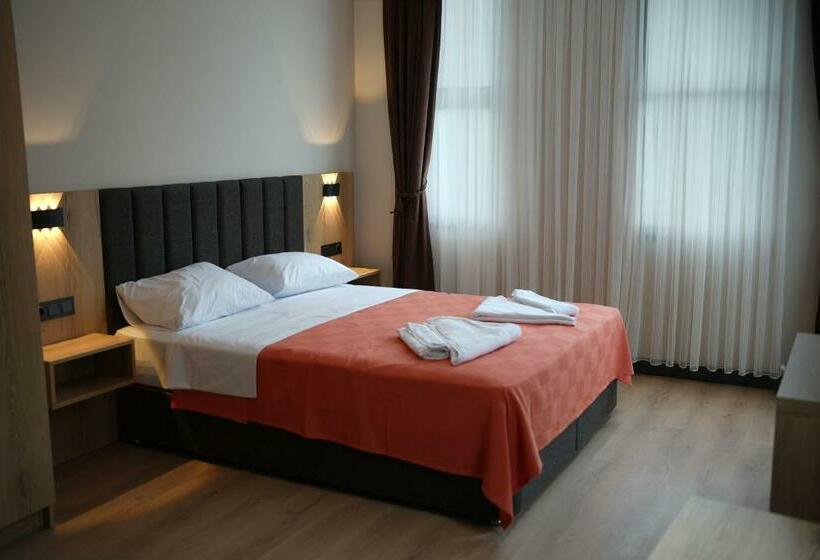 バルコニー付きスタンダードルーム, Mayavera