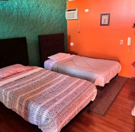 スタンダードルーム, Residencial Colonial