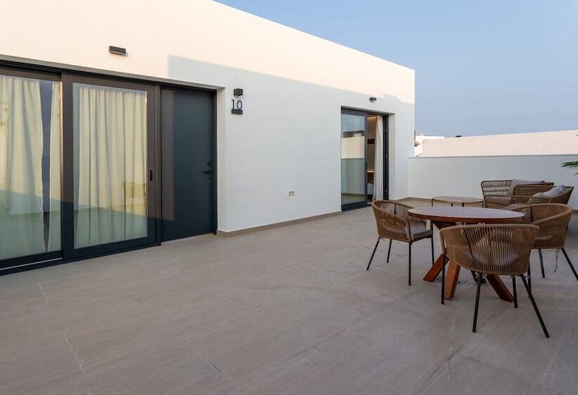 デラックススイート, Apartamentos Hamus