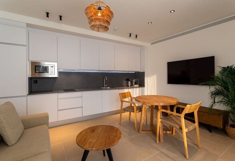 デラックススイート, Apartamentos Hamus