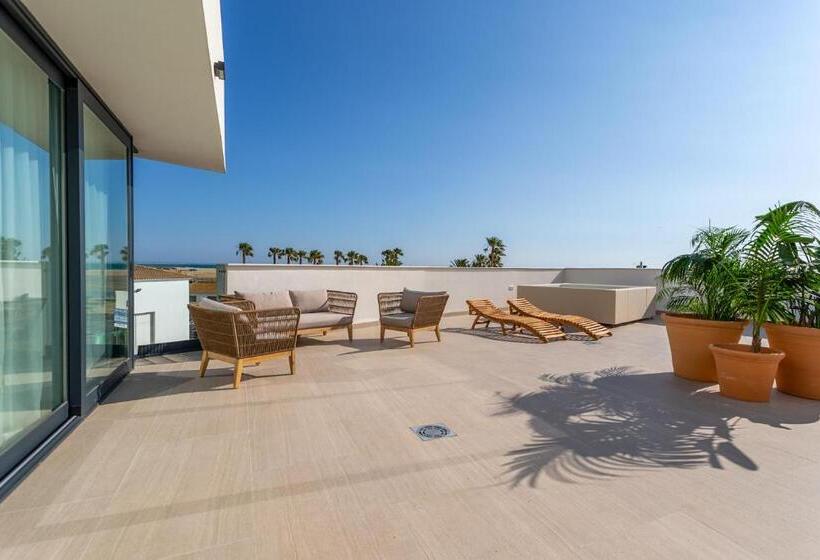 デラックススイート, Apartamentos Hamus