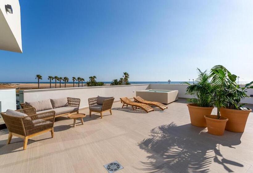 デラックススイート, Apartamentos Hamus