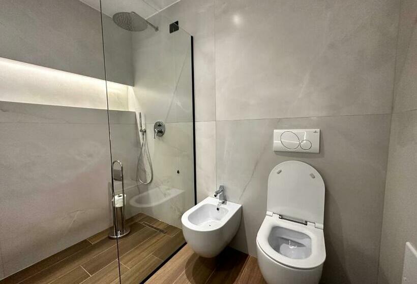 חדר דלוקס לשלושה, Frojd Kune Resort & Beach