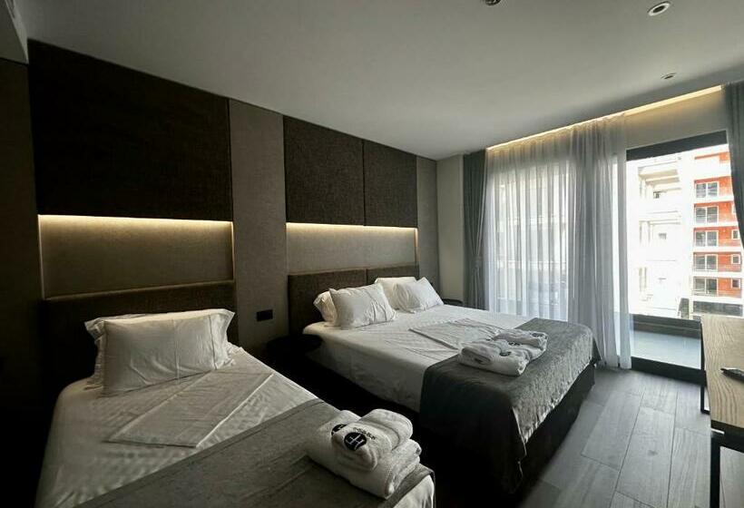 חדר משפחתי, Frojd Kune Resort & Beach