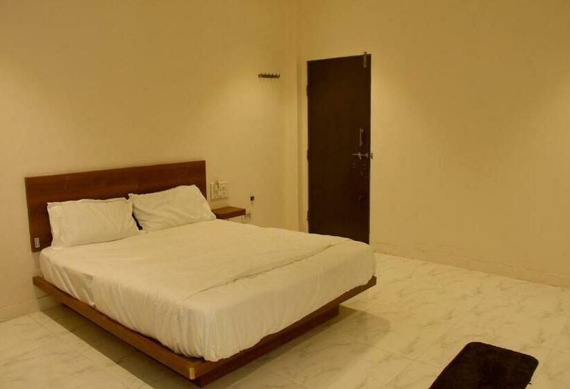 Номер Стандарт, Disha Inn Lodge