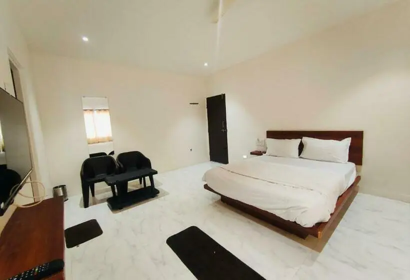 デラックスファミリールーム, Disha Inn Lodge