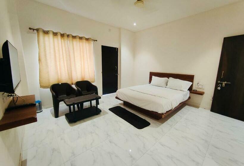 Quarto Familiar Deluxe, Disha Inn Lodge