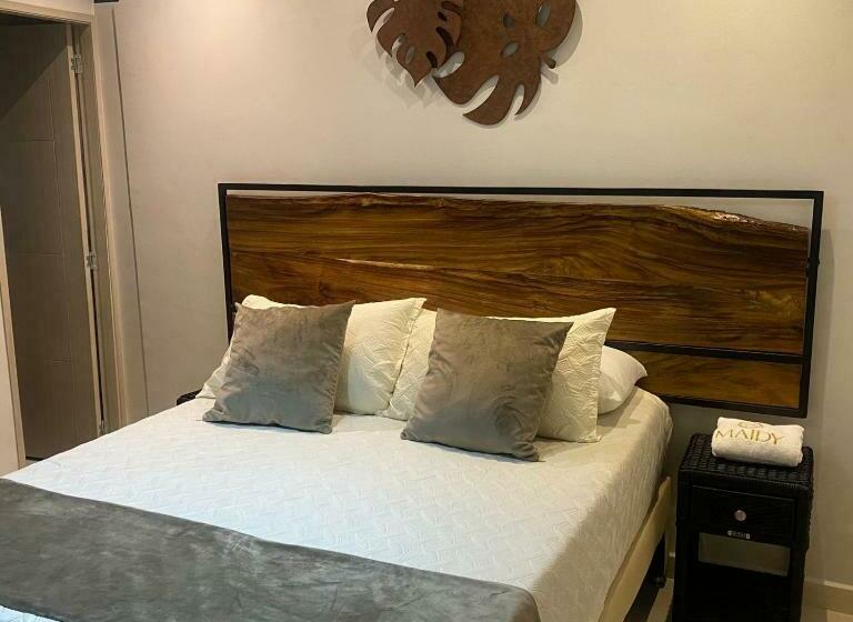 Standardrum, Maidy Luxury