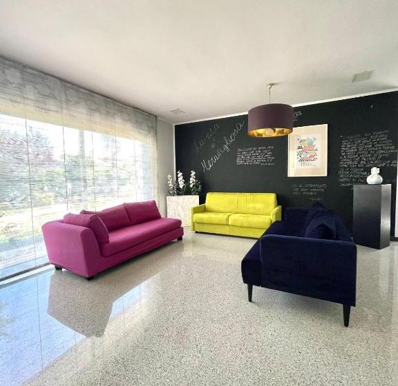 דירת חדר נוף לבריכה, Villa Valentina