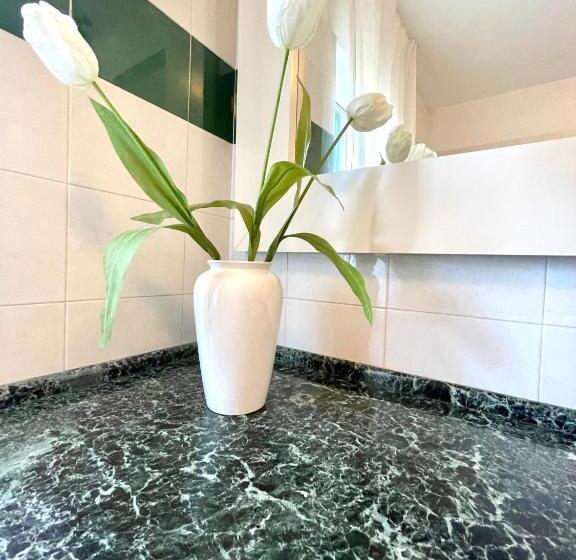 דירת חדר נוף לגינה, Villa Valentina