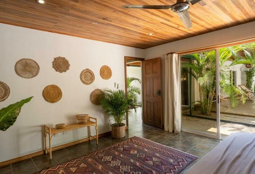 스탠다드 룸 킹사이즈 침대, Dream Surf House Avellana