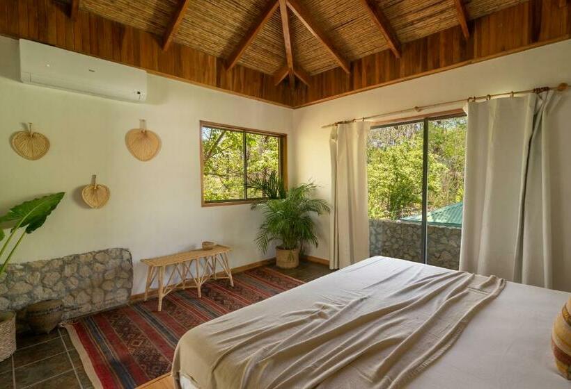 스탠다드 룸 킹사이즈 침대, Dream Surf House Avellana