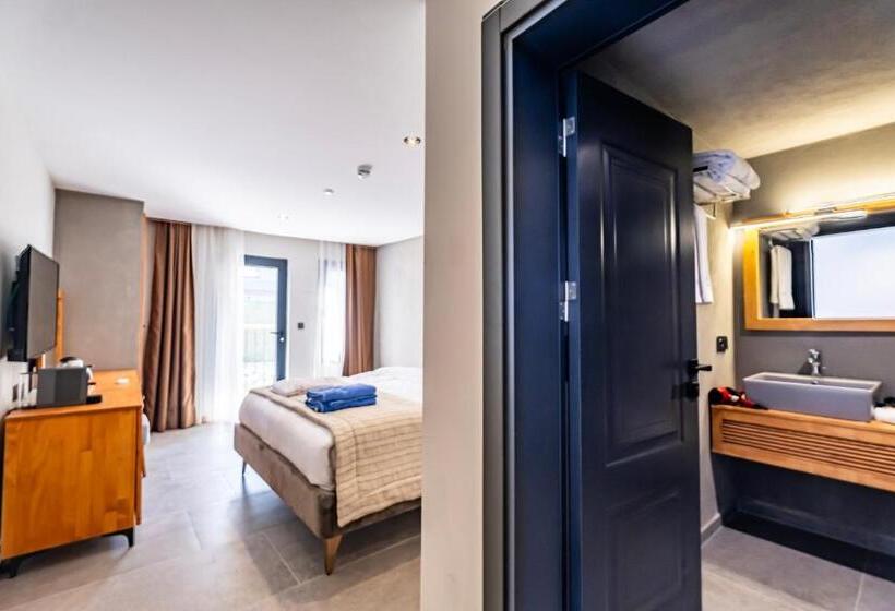 经济房, Isolina Bodrum