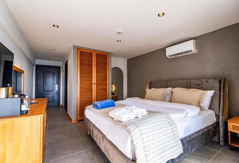 经济房, Isolina Bodrum