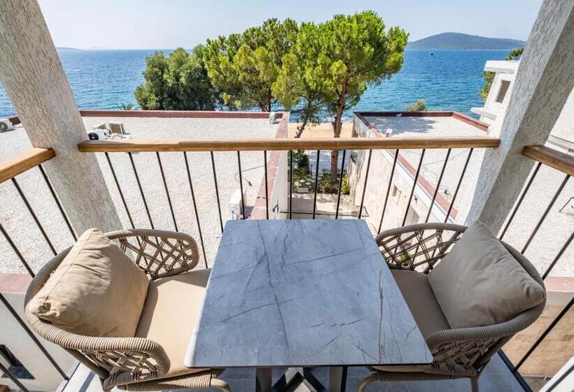 Люкс Вид на Море, İsolina Bodrum