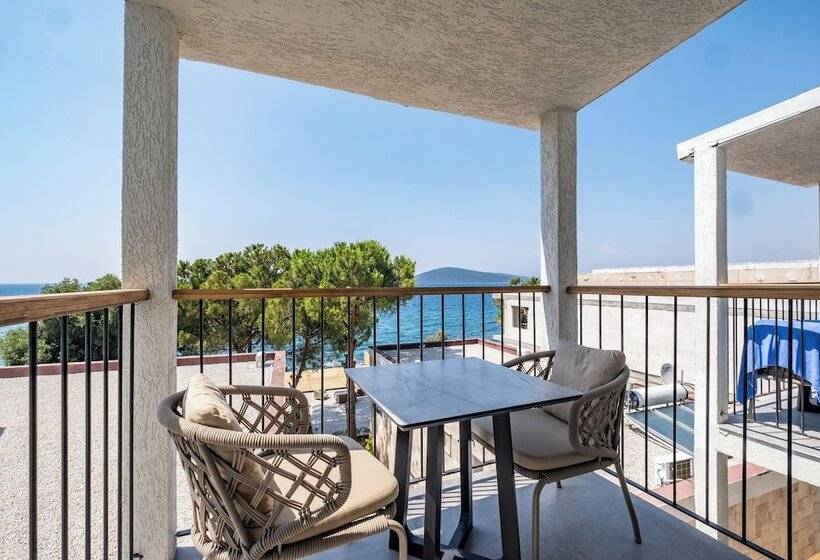 海景套房, Isolina Bodrum