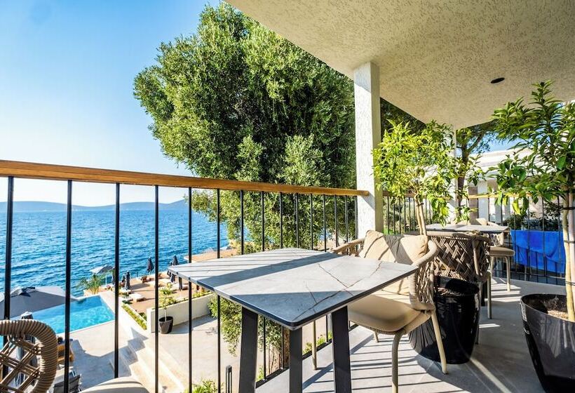 海景套房, Isolina Bodrum