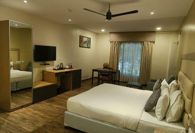 סוויטה, Spree One Resort And Convention Annavaram