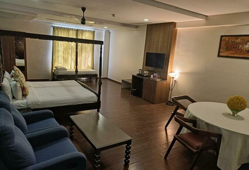 סוויטה, Spree One Resort And Convention Annavaram