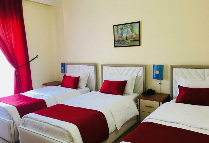 غرفة أساسية ثلاثية, Misk Hotel & Resort