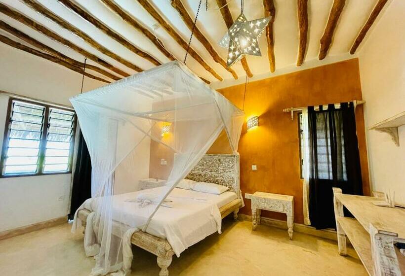 اتاق لوکس با بالکن, Nyumba Ya Afrika