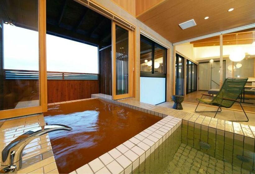 スリーベッドルーム　ヴィラ, 瑠璃浜