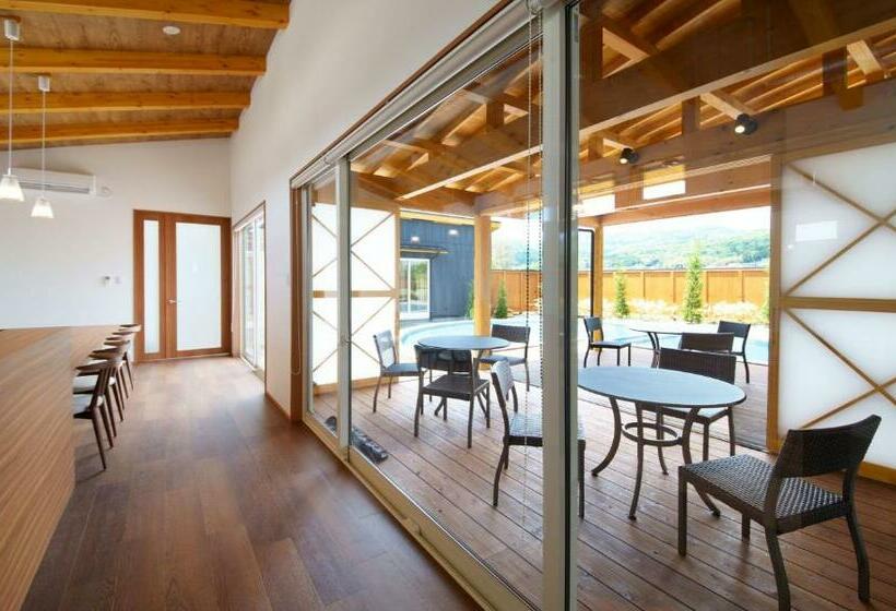 ツーベッドルーム　ヴィラ, 瑠璃浜