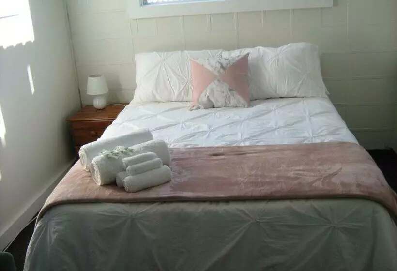 Suite, Downtown Backpackers & Accommodation