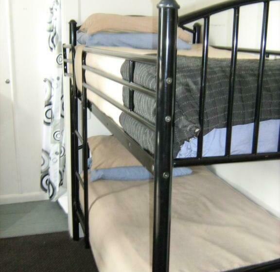 سرير فى غرفة مشتركه, Downtown Backpackers & Accommodation