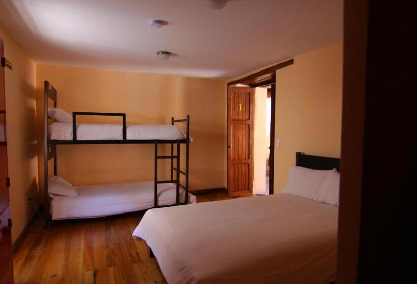 חדר משפחתי, Huasi Lodge