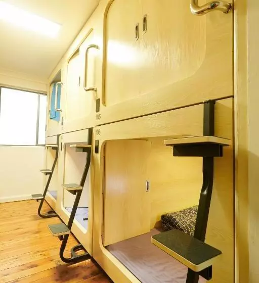 ルームシェアのワンベッド, Podbed Coogee Beachside