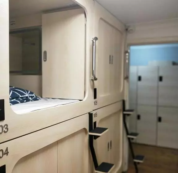 ルームシェアのワンベッド, Podbed Coogee Beachside