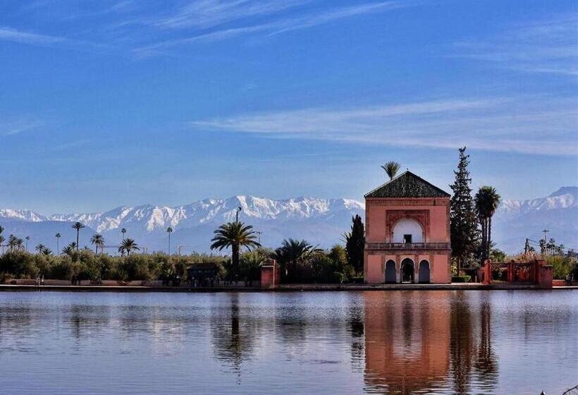 اتاق استاندارد چهار تخته, Arabian Riad