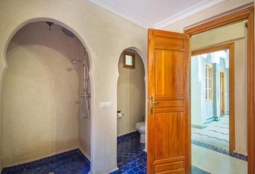اتاق استاندارد چهار تخته, Arabian Riad