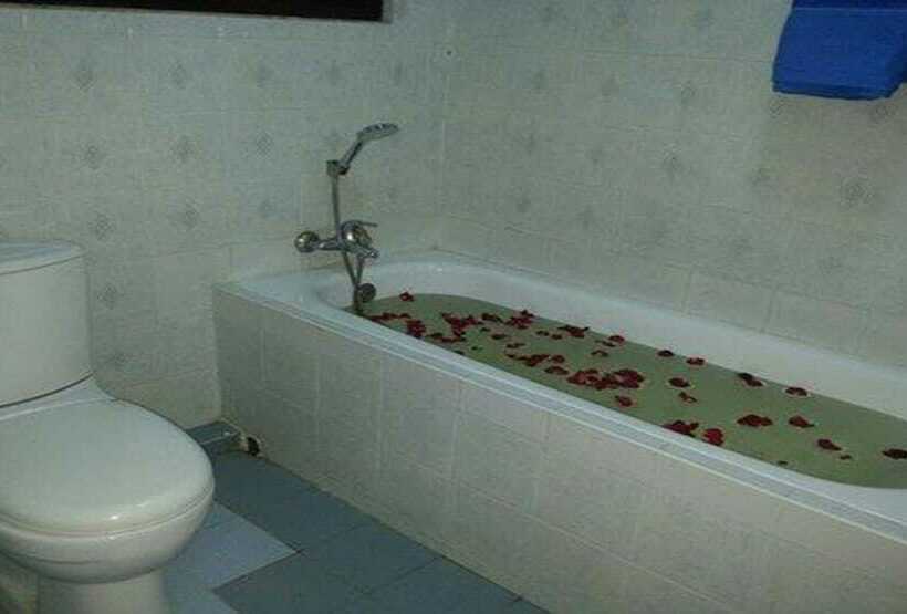 اتاق استاندارد, Airport Inn