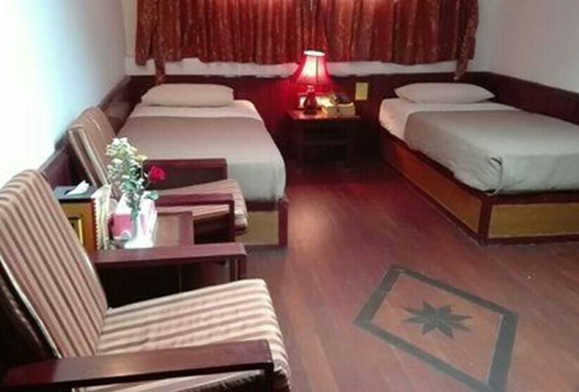 اتاق استاندارد, Airport Inn