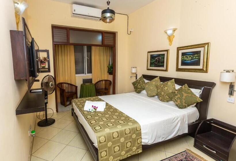 חדר דלוקס, Fort Thari Inn