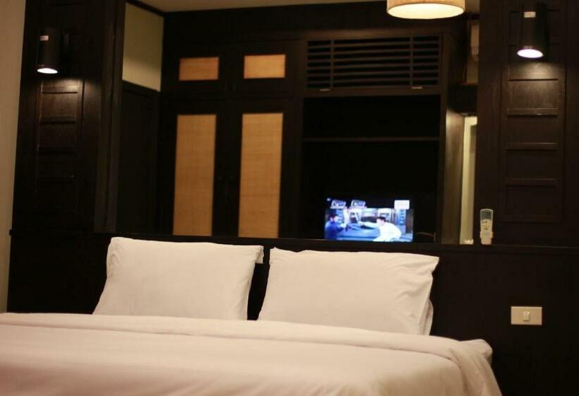 Номер Superior с Балконом, Nice Resort Pattaya
