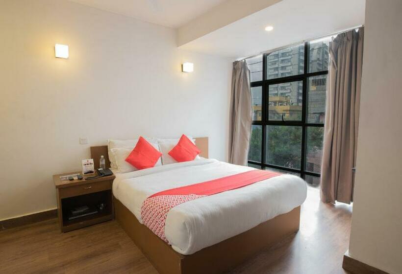 Deluxe Rum, Prince Plaza