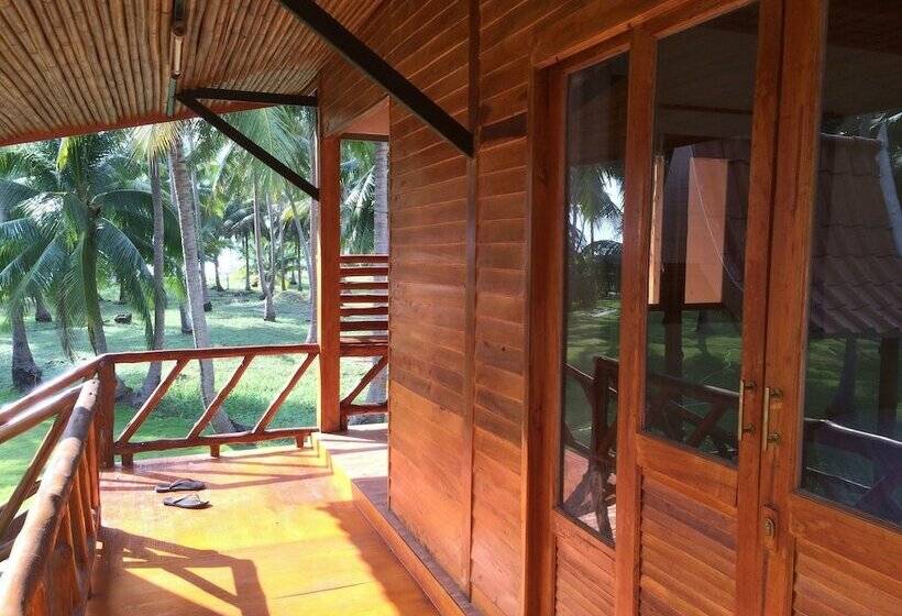 Семейный Номер, The Ford Sunset Beach Resort