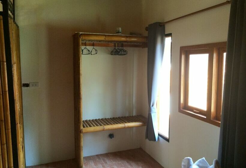 Семейный Номер, The Ford Sunset Beach Resort