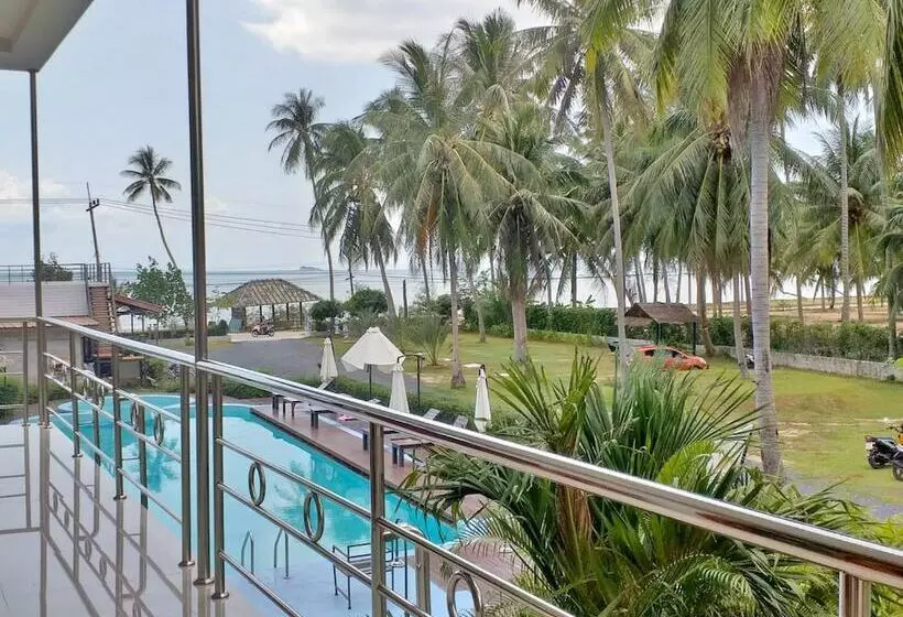 デラックスルーム, The Ford Sunset Beach Resort