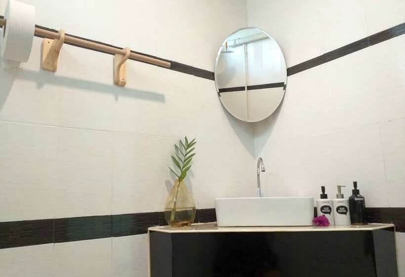 デラックスルーム, The Ford Sunset Beach Resort