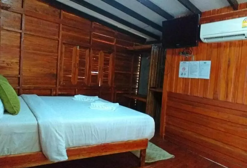 家族用バンガロー, The Ford Sunset Beach Resort