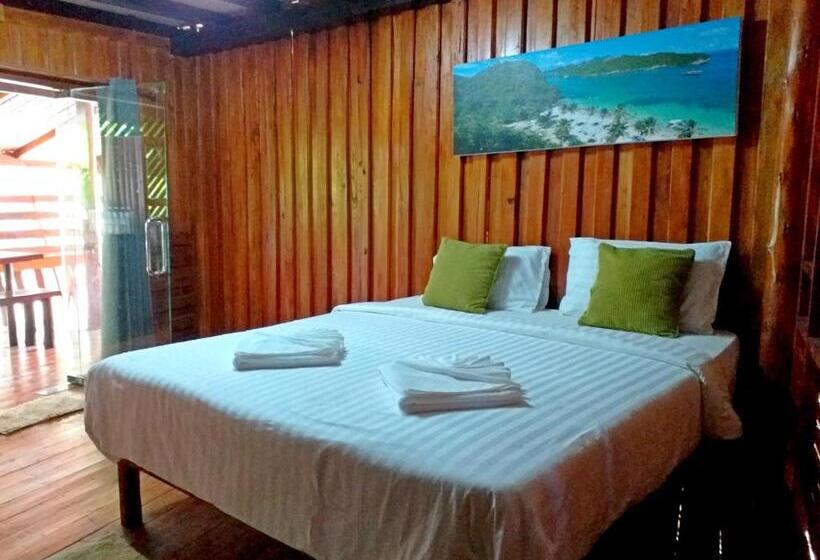 家族用バンガロー, The Ford Sunset Beach Resort