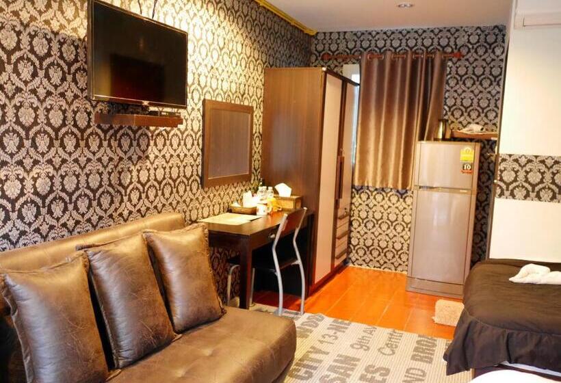 スーペリアトリプルルーム, The Ford Sunset Beach Resort